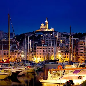 Yacht Idealement Situe Au Coeur Du Vieux-port Botel