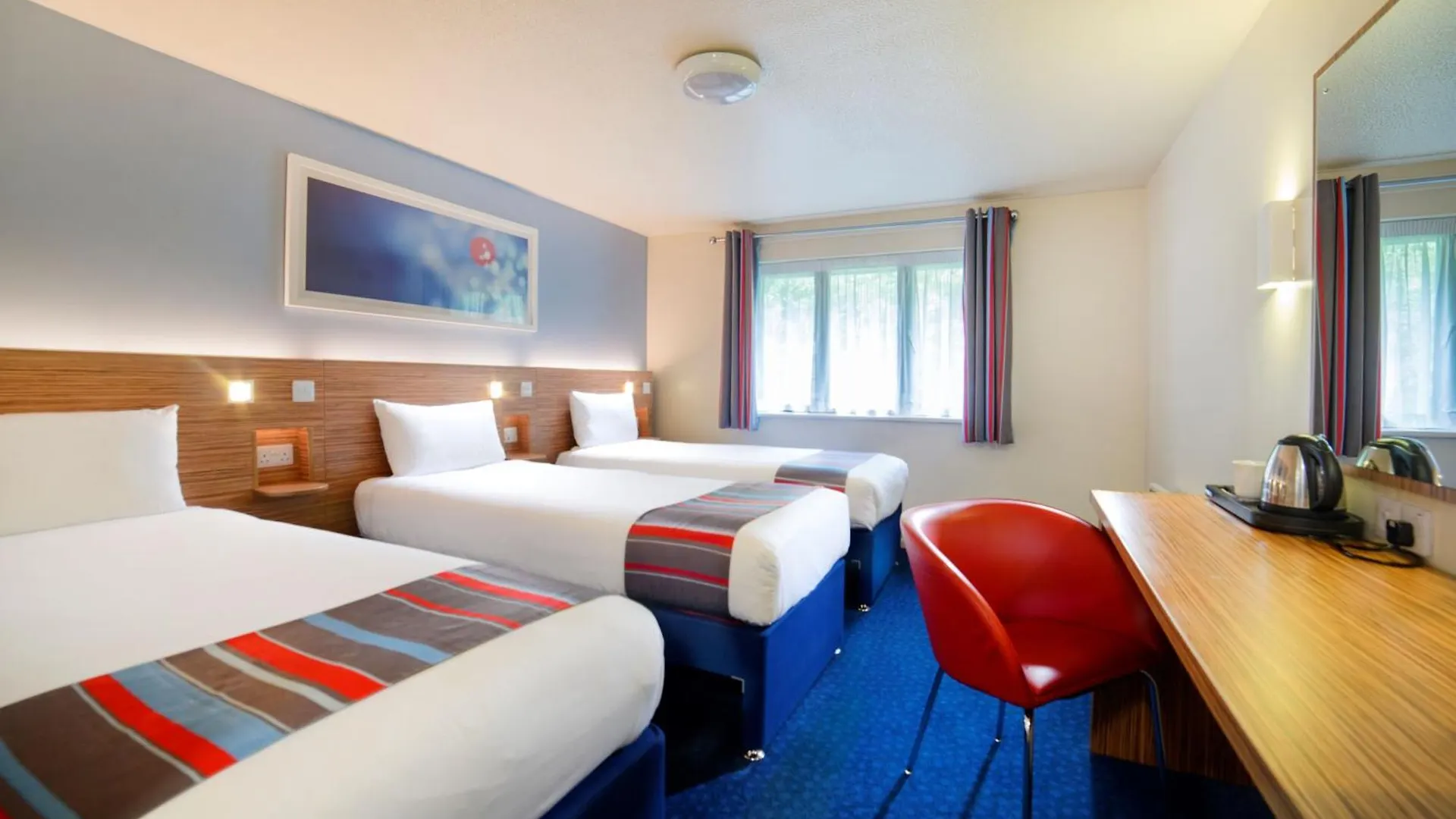 Travelodge Dublin Airport North 'Swords' 3*, סוורדס