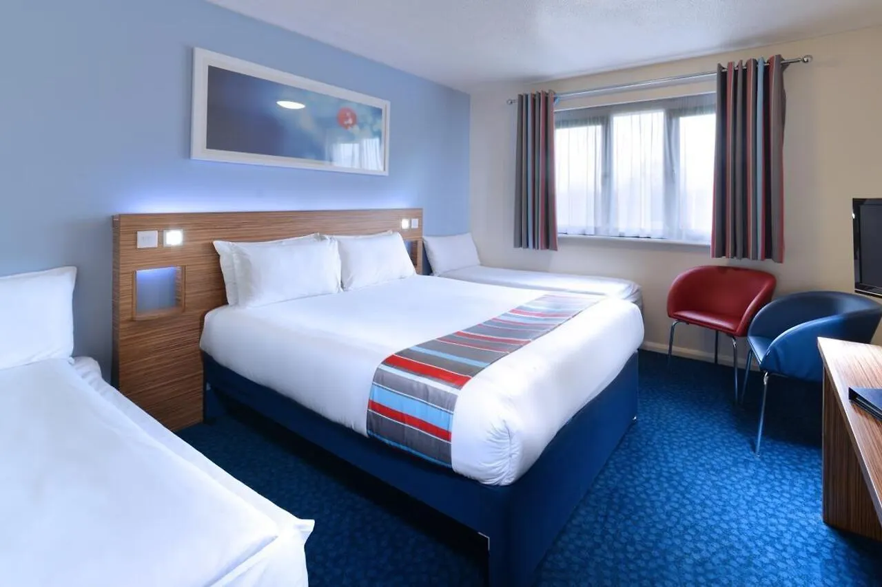 Travelodge Dublin Airport North 'Swords' מלון סוורדס